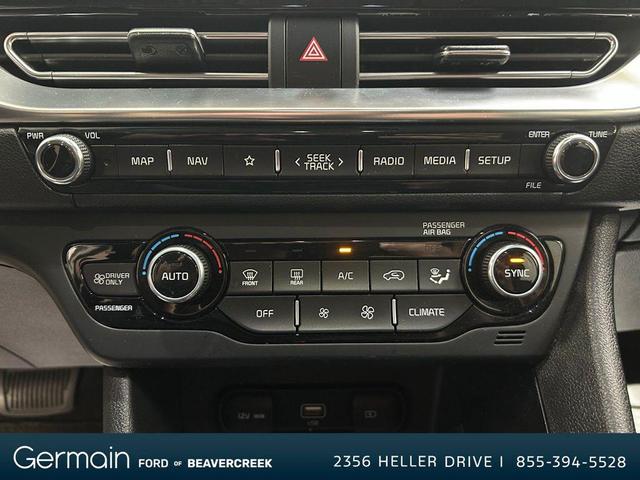 Photo of 2020 Snow White Pearl Kia Niro