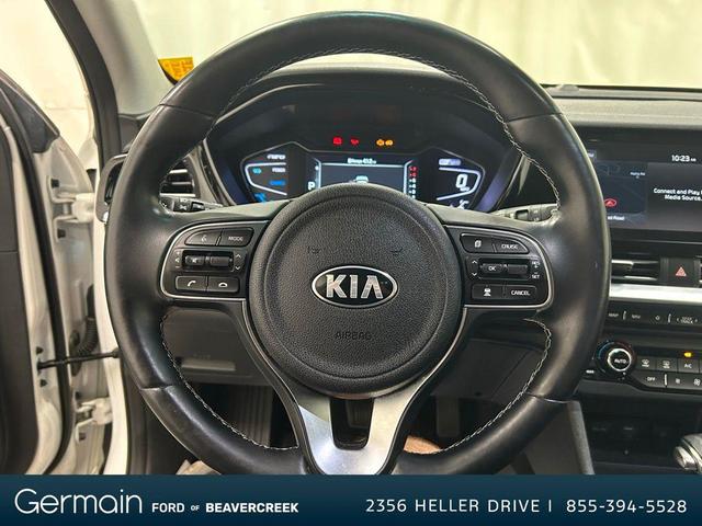 Photo of 2020 Snow White Pearl Kia Niro