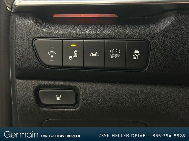 Photo of 2020 Snow White Pearl Kia Niro