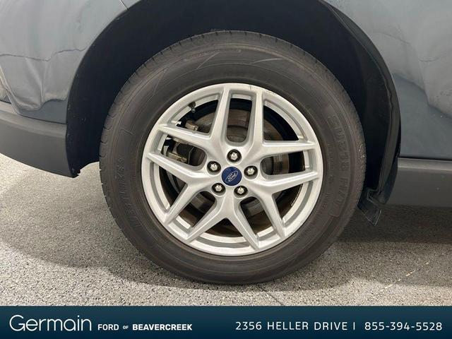 Photo of 2022 Stone Blue Metallic Ford Edge