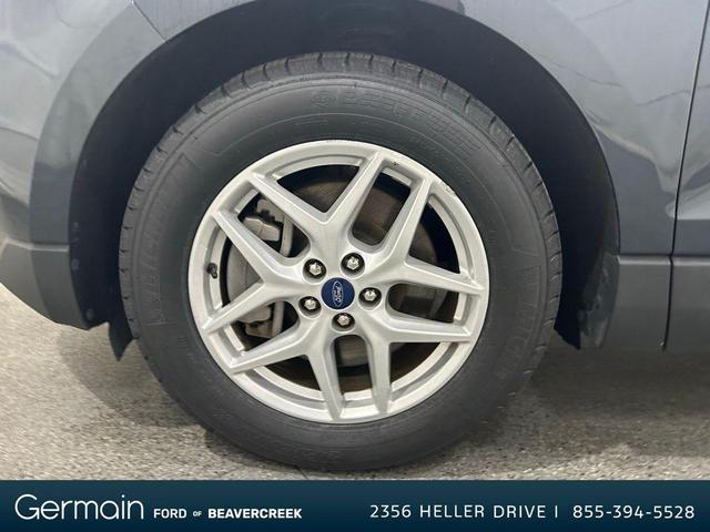 Photo of 2022 Stone Blue Metallic Ford Edge