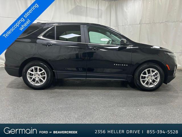Photo of 2022 Mosaic Black Metallic Chevrolet Equinox
