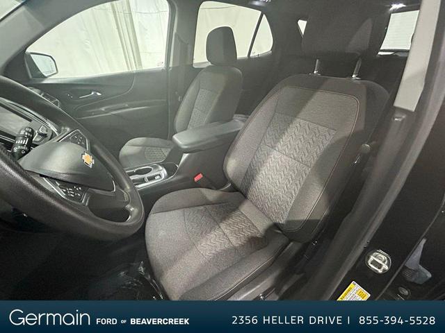 Photo of 2022 Mosaic Black Metallic Chevrolet Equinox