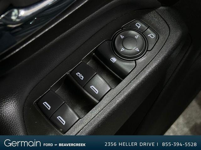 Photo of 2022 Mosaic Black Metallic Chevrolet Equinox