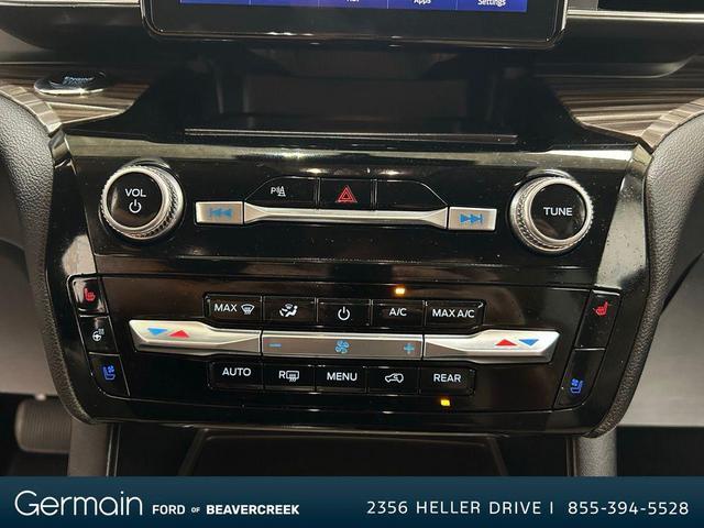 Photo of 2023 Oxford White Ford Explorer