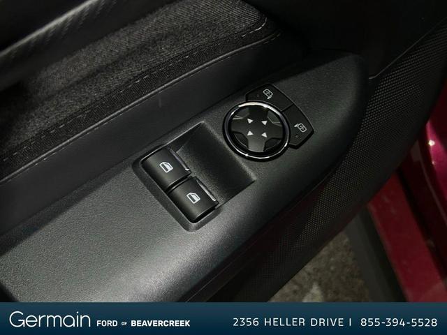 Photo of 2025 Magenta Ford Mustang