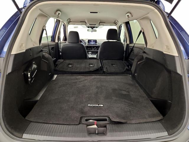 Photo of 2023 Blue Nissan Rogue