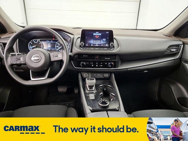 Photo of 2023 Blue Nissan Rogue