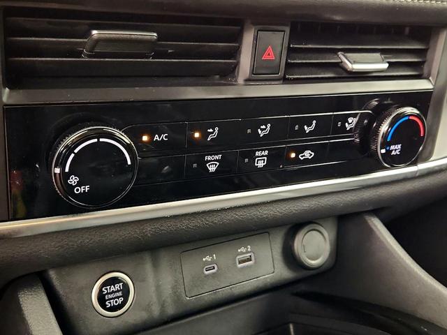 Photo of 2023 Blue Nissan Rogue