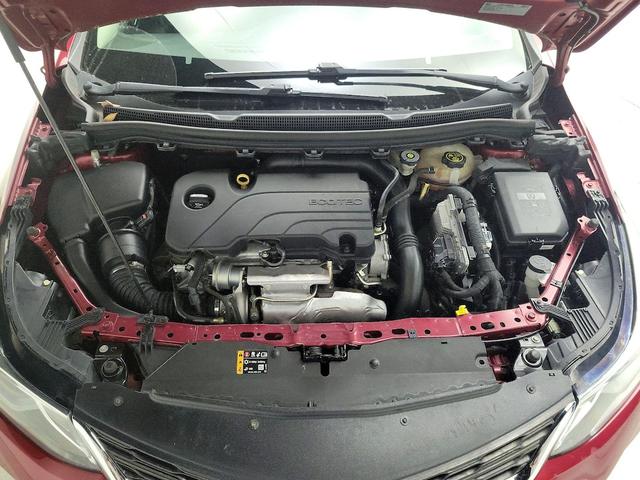 Photo of 2018 Red Chevrolet Cruze