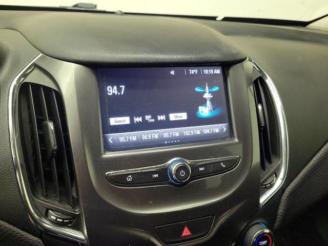Photo of 2018 Red Chevrolet Cruze