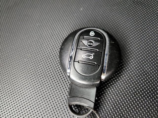 Photo of 2019 Black MINI Countryman