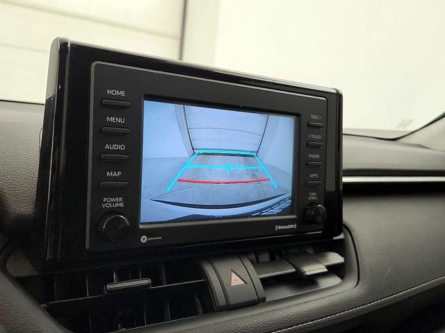 Photo of 2021 White Toyota RAV4