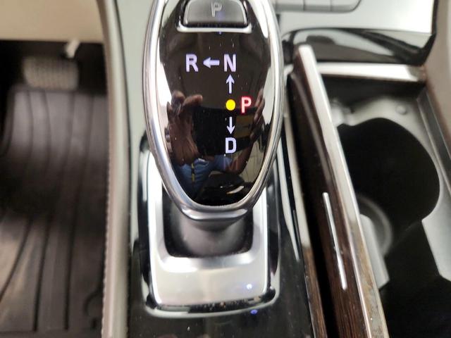 Photo of 2019 White Buick LaCrosse