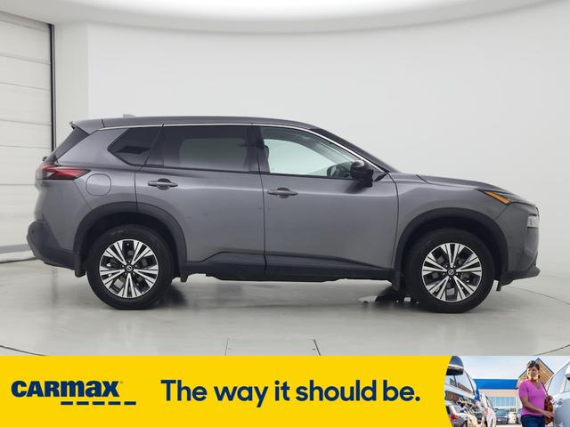 Photo of 2021 Gray Nissan Rogue