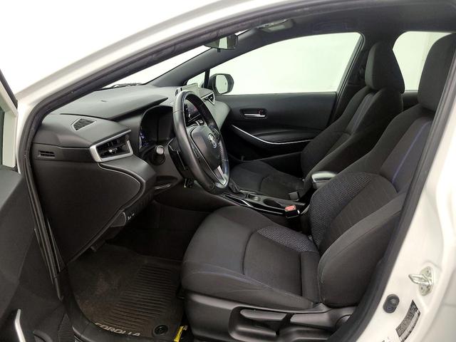 Photo of 2021 White Toyota Corolla