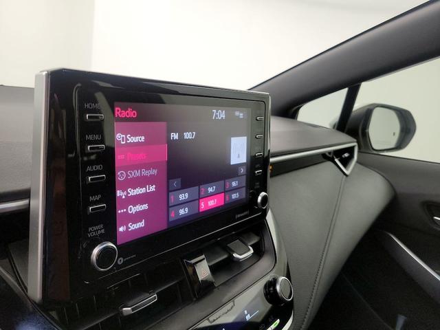 Photo of 2021 White Toyota Corolla