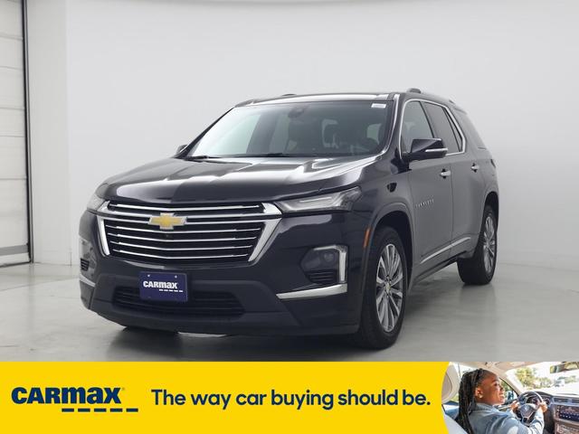 Photo of 2022 Black Chevrolet Traverse