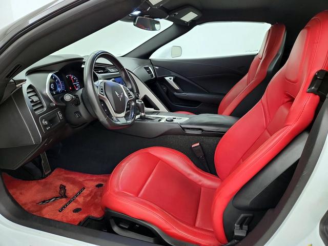 Photo of 2019 White Chevrolet Corvette