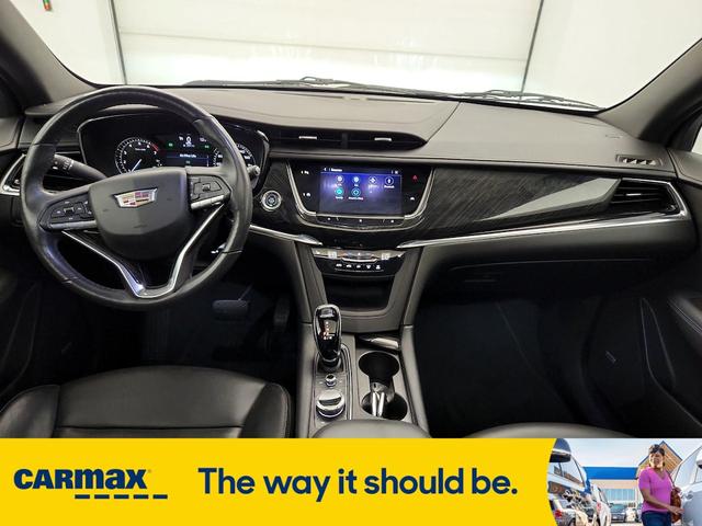 Photo of 2020 Silver Cadillac XT6