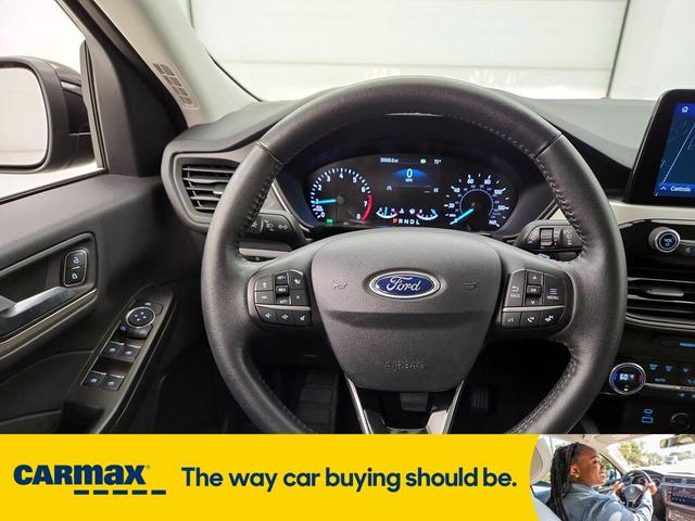 Photo of 2021 Black Ford Escape