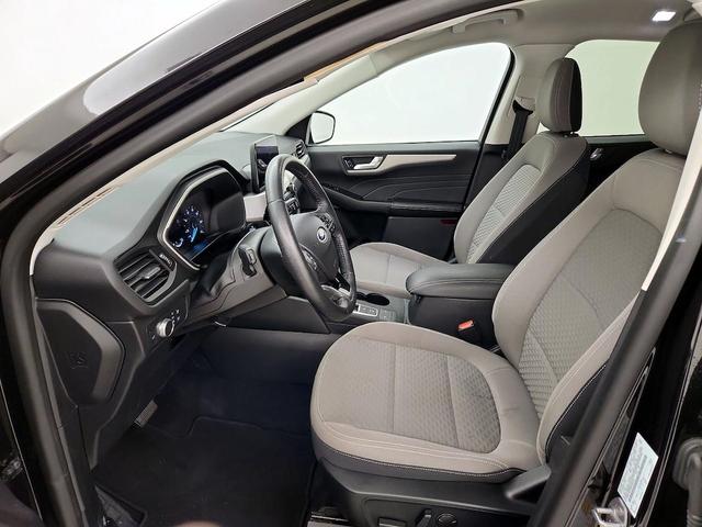 Photo of 2021 Black Ford Escape
