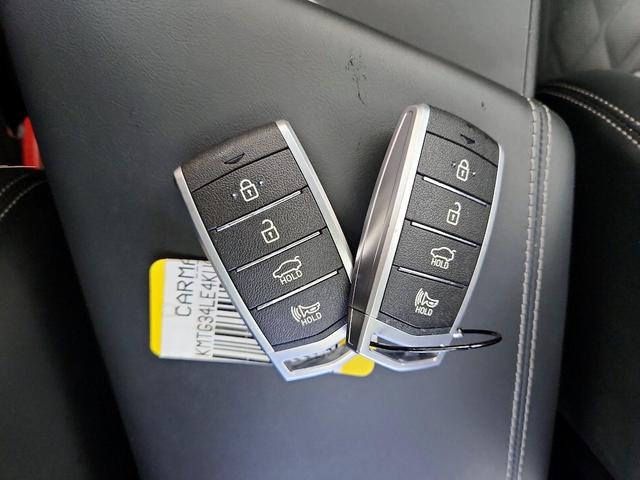 Photo of 2019 Gray Genesis G70