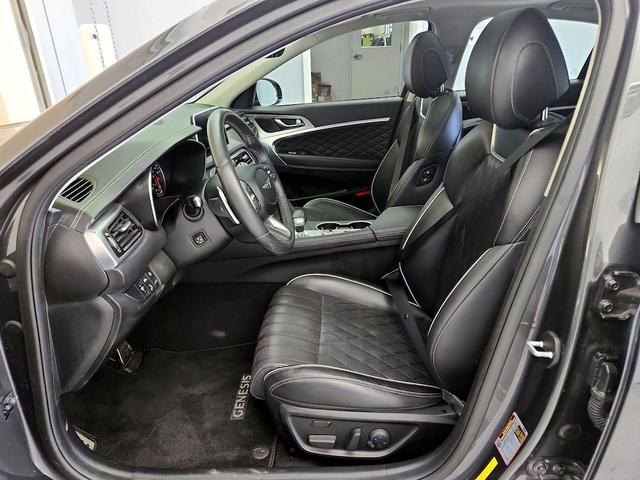 Photo of 2019 Gray Genesis G70