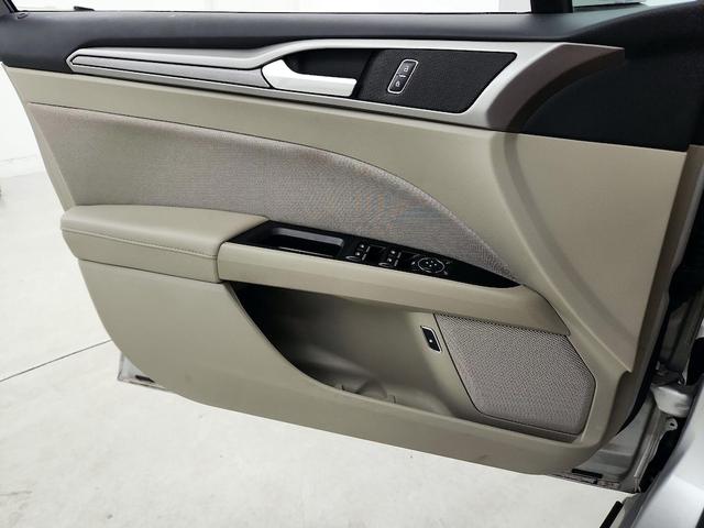 Photo of 2017 Silver Ford Fusion Hybrid