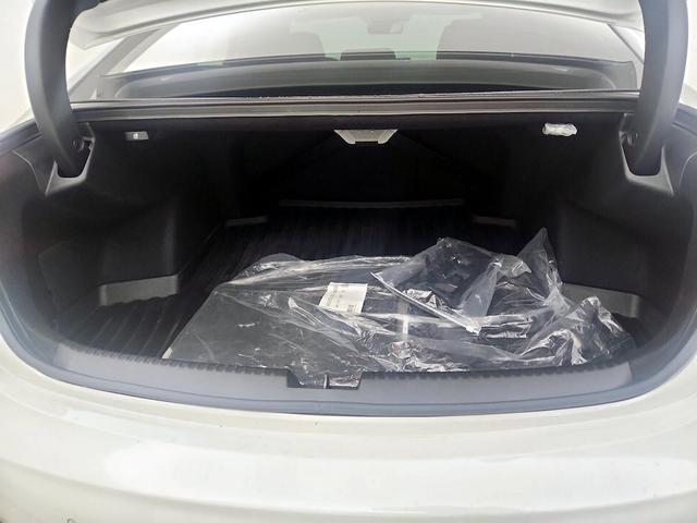 Photo of 2024 White Acura TLX