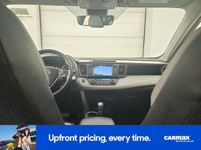 Photo of 2017 Gray Toyota RAV4