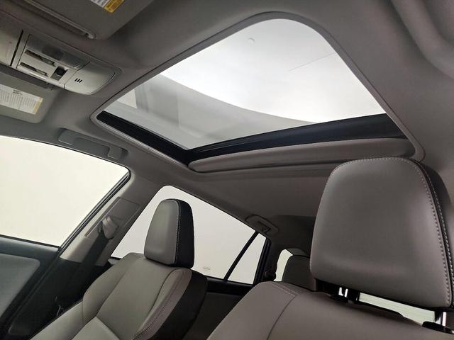 Photo of 2017 Gray Toyota RAV4