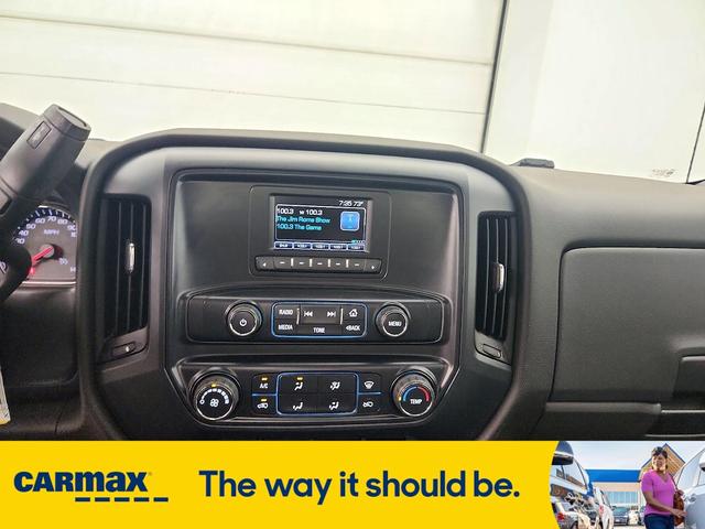 Photo of 2016 White Chevrolet Silverado 1500