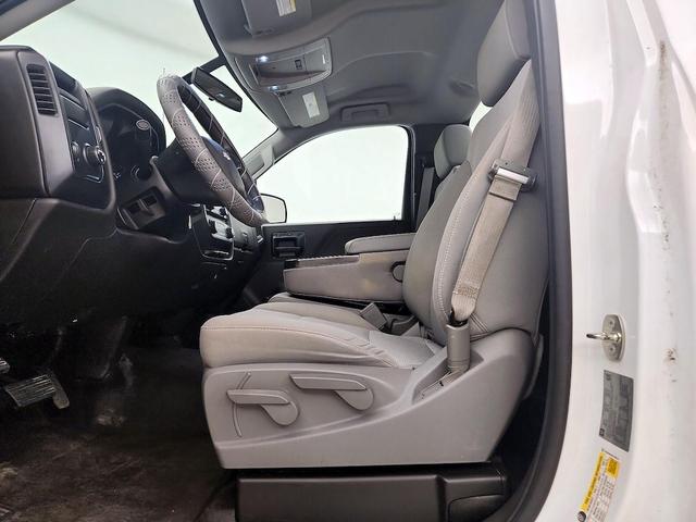 Photo of 2016 White Chevrolet Silverado 1500