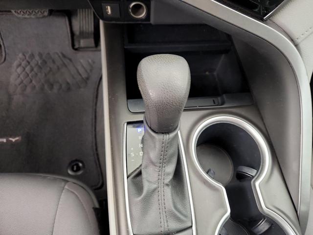 Photo of 2021 Black Toyota Camry Hybrid