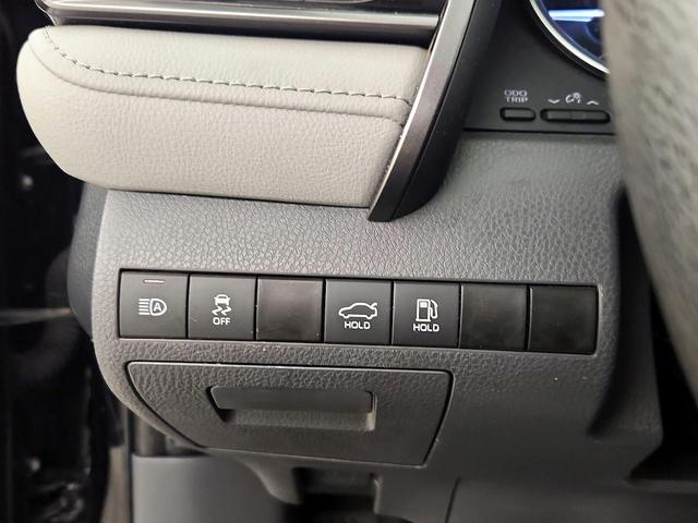 Photo of 2021 Black Toyota Camry Hybrid