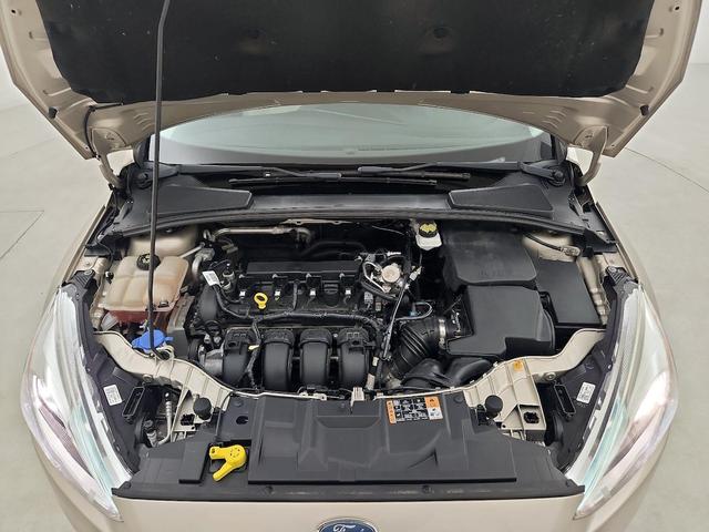 Photo of 2018 Gold Ford Focus