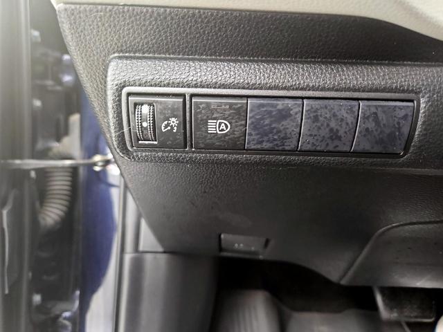 Photo of 2020 Blue Toyota Corolla