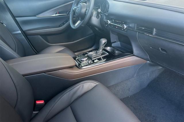 Photo of 2025 Gray Mazda CX-30