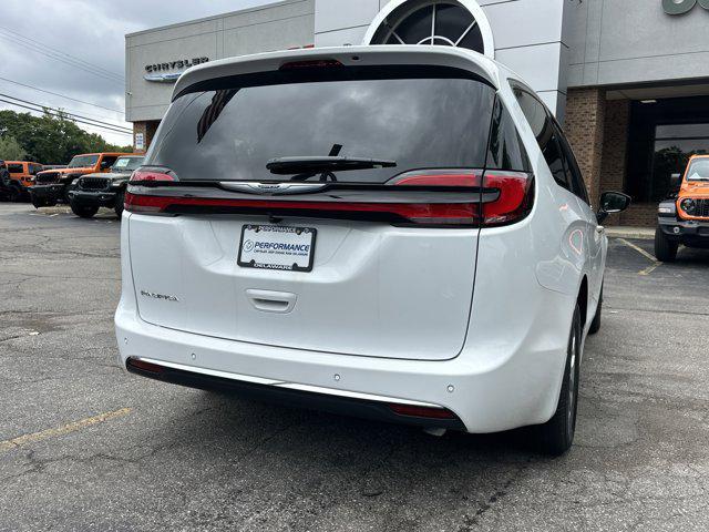 Photo of 2026 Pw7 Chrysler Pacifica