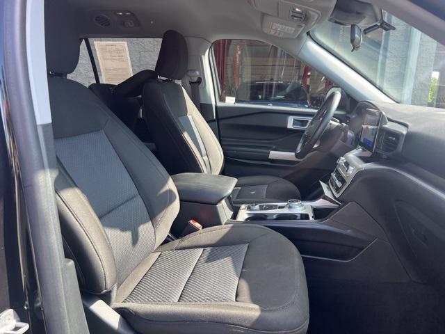 Photo of 2022 Agate Black Metallic Ford Explorer