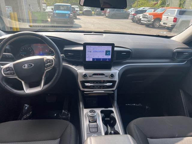 Photo of 2022 Agate Black Metallic Ford Explorer