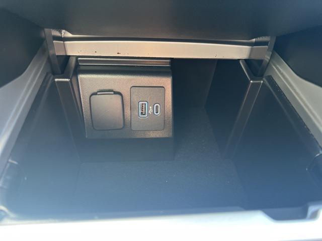 Photo of 2022 Agate Black Metallic Ford Explorer