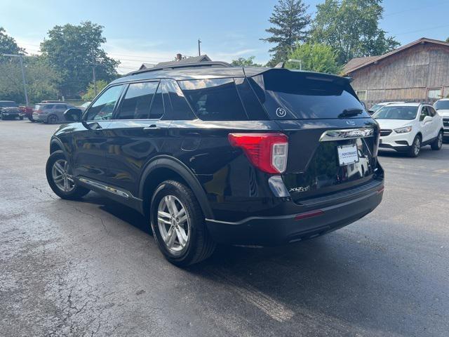 Photo of 2022 Agate Black Metallic Ford Explorer