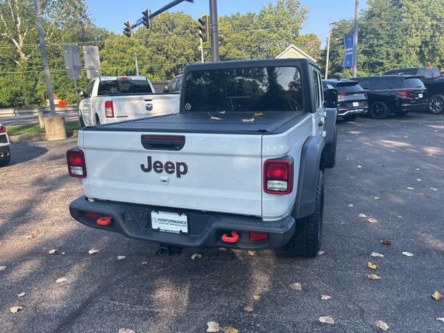 Photo of 2023 Bright White Clearcoat Jeep Gladiator
