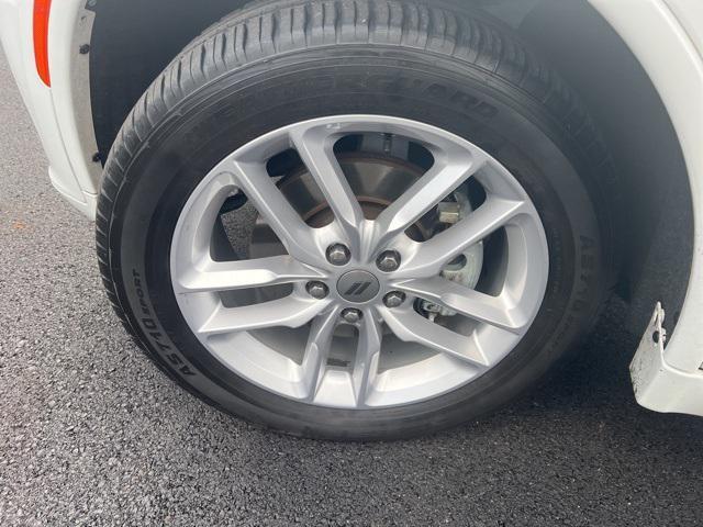 Photo of 2023 White Knuckle Clearcoat Dodge Durango