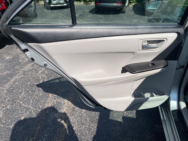 Photo of 2017 Celestial Silver Metallic Toyota Camry