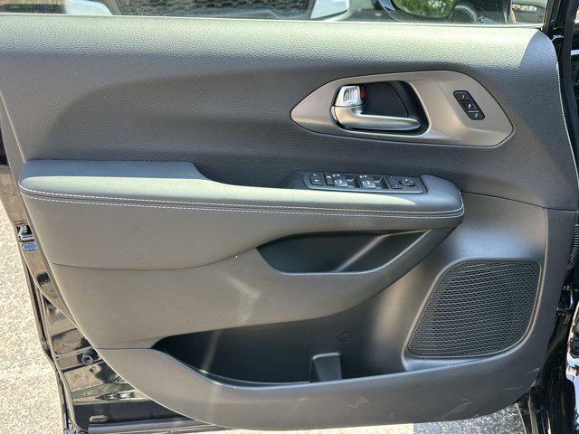 Photo of 2026 Pxj Chrysler Pacifica