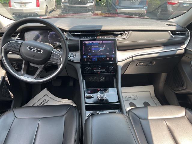 Photo of 2023 Velvet Red Pearlcoat Jeep Grand Cherokee L