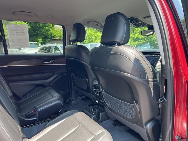 Photo of 2023 Velvet Red Pearlcoat Jeep Grand Cherokee L
